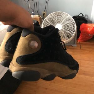 Olive Jordan 13s (insoles aren’t included)